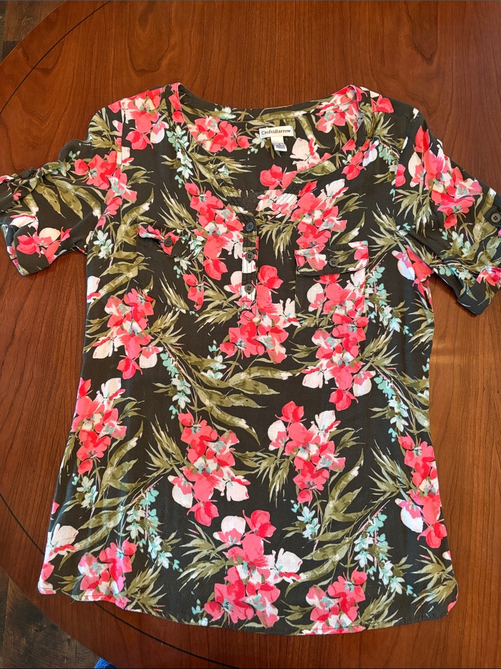 croft & barrow Black Floral Henley Tunic with Pink and Green
